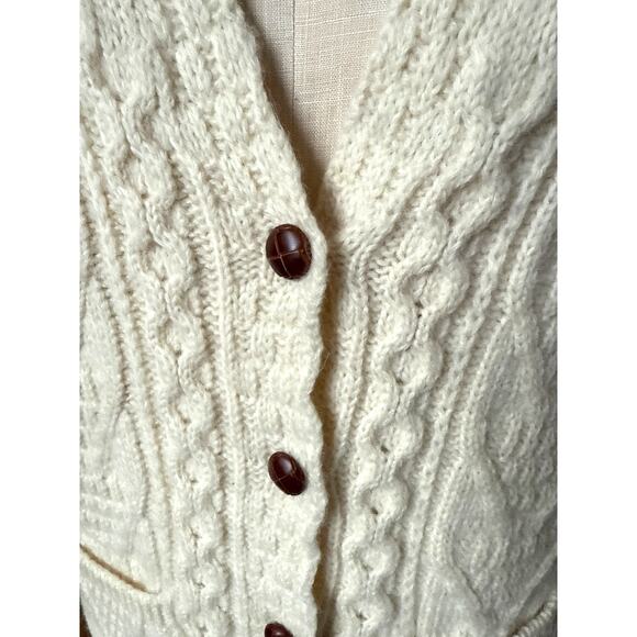 Vintage 100% Wool Celtic Country White Cable-Knit Cardigan Sweater Size Medium - Picture 2 of 7